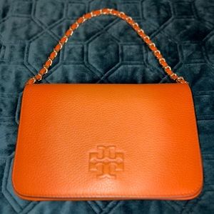 Tory Burch Thea Leather Clutch - Brilliant Orange